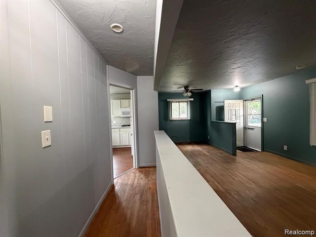 26540 Hoover Road, Warren, MI 48089