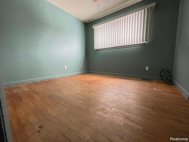 26540 Hoover Road, Warren, MI 48089