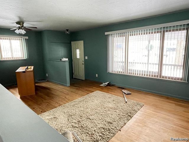 26540 Hoover Road, Warren, MI 48089