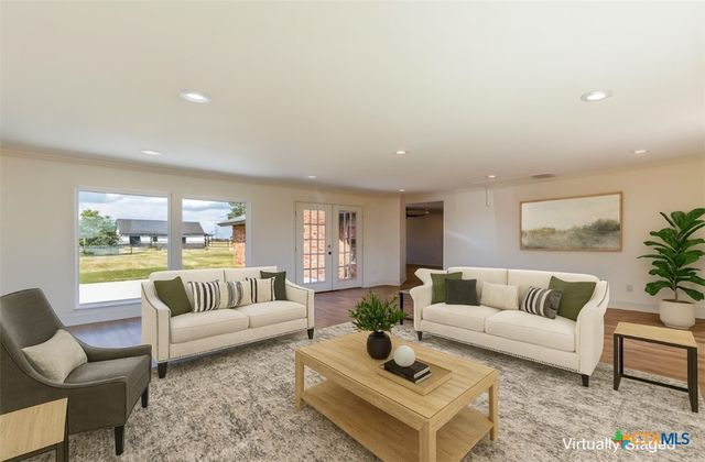 286 S Baese Road, Elm Mott, TX 76640