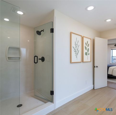 286 S Baese Road, Elm Mott, TX 76640