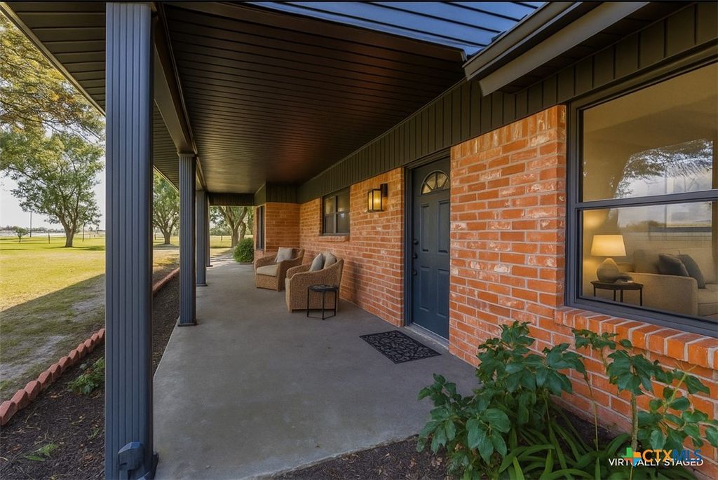 286 S Baese Road, Elm Mott, TX 76640