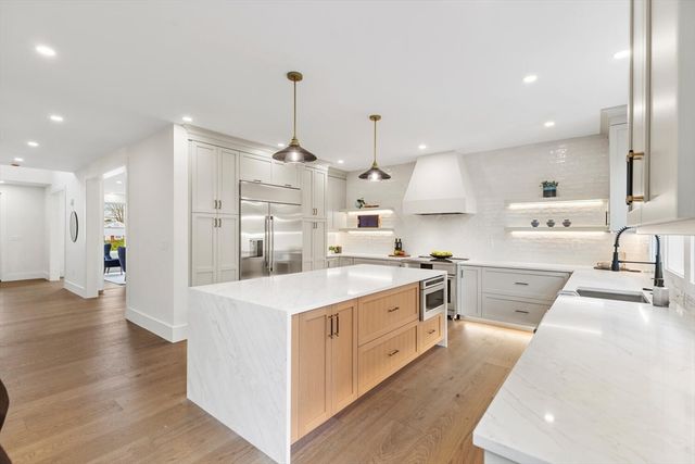 16 Estabrook Road, Lexington, MA 02420