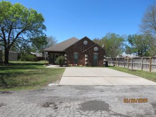 2605 N B Street, Mcalester, OK 74501