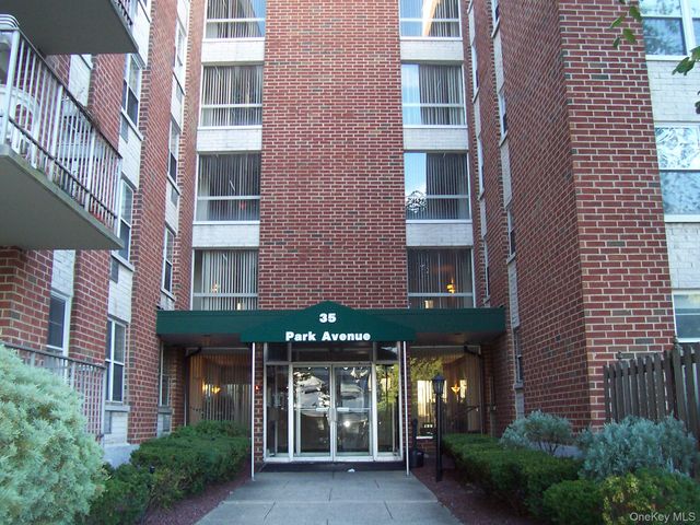 35 Park Avenue 1M, Suffern, NY 10901