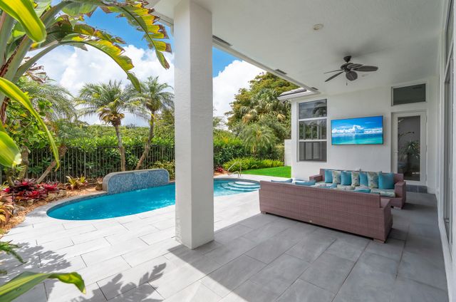 7916 Montecito Place, Delray Beach, FL 33446