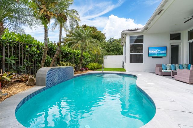 7916 Montecito Place, Delray Beach, FL 33446