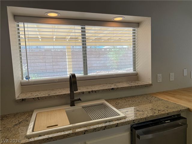 3049 Brigantine Way, Las Vegas, NV 89128