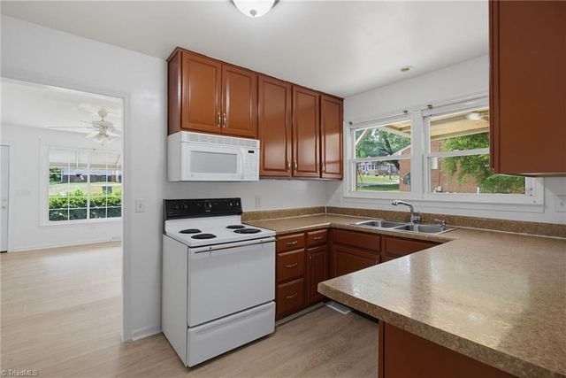 807 Tuscaloosa Street, Greensboro, NC 27406