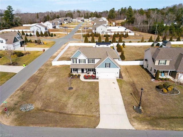 109 Phoenix Court, Lexington, NC 27295