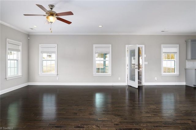 109 Phoenix Court, Lexington, NC 27295