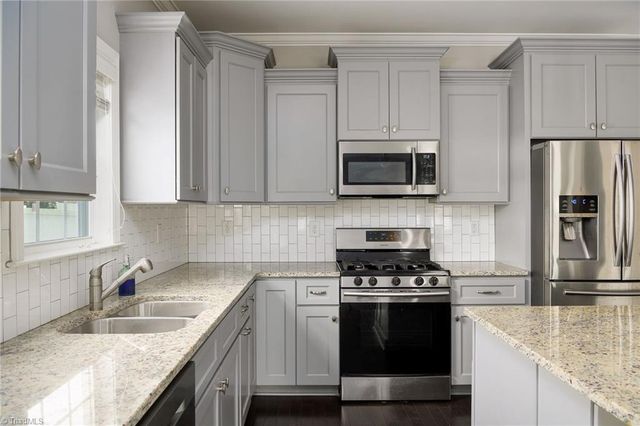 109 Phoenix Court, Lexington, NC 27295