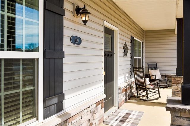 109 Phoenix Court, Lexington, NC 27295