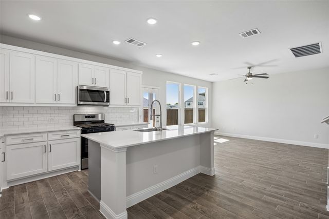 915 Sicily Boulevard, Princeton, TX 75407