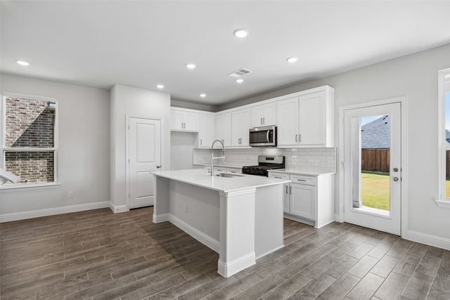 915 Sicily Boulevard, Princeton, TX 75407