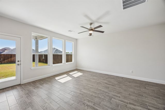 915 Sicily Boulevard, Princeton, TX 75407