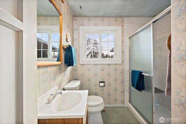 8114 Fairway Drive SW, Lakewood, WA 98498