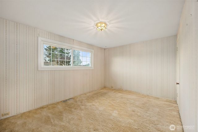 8114 Fairway Drive SW, Lakewood, WA 98498