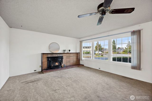 8114 Fairway Drive SW, Lakewood, WA 98498