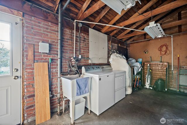 8114 Fairway Drive SW, Lakewood, WA 98498