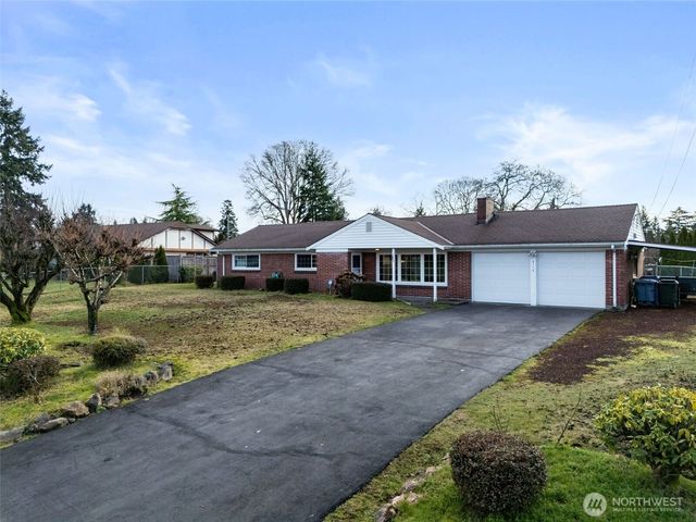 8114 Fairway Drive SW, Lakewood, WA 98498