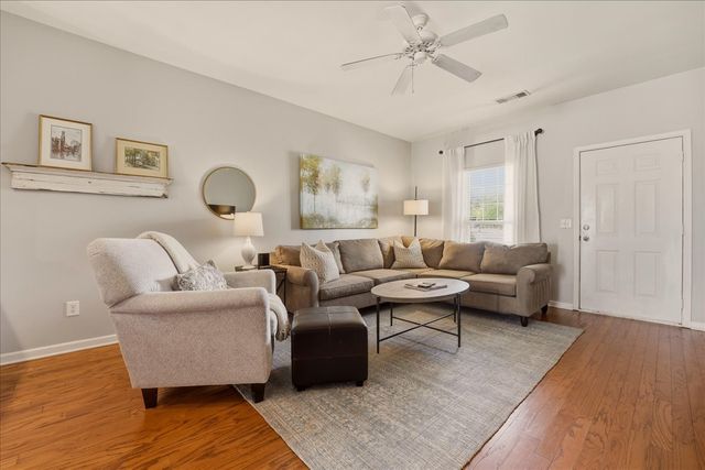 306 Normandy Cir, Nashville, TN 37209