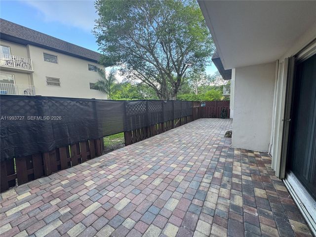 8475 SW 94th St 119E, Miami, FL 33156