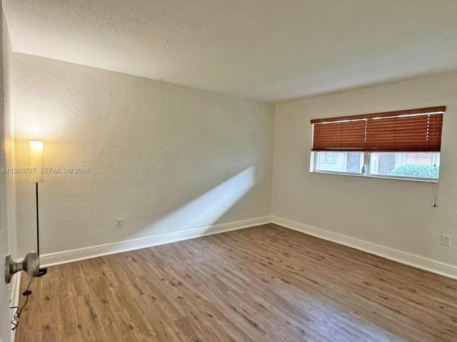 8475 SW 94th St 119E, Miami, FL 33156