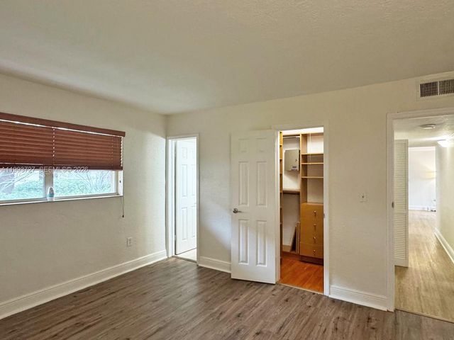 8475 SW 94th St 119E, Miami, FL 33156