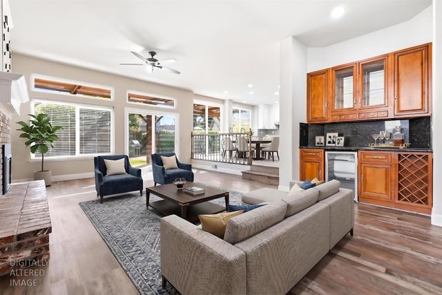 105 Dulverton Cir, Folsom, CA 95630