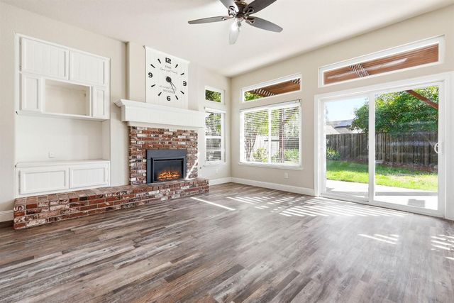 105 Dulverton Cir, Folsom, CA 95630