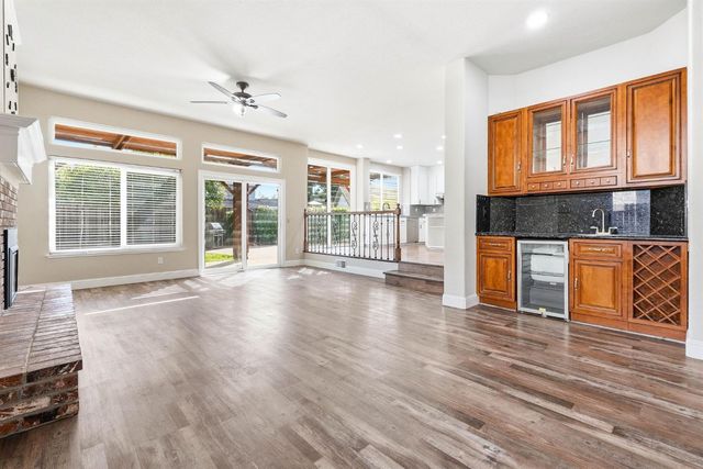 105 Dulverton Cir, Folsom, CA 95630