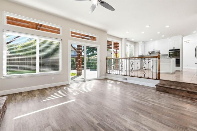 105 Dulverton Cir, Folsom, CA 95630