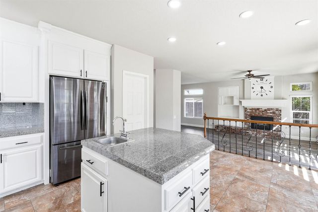 105 Dulverton Cir, Folsom, CA 95630