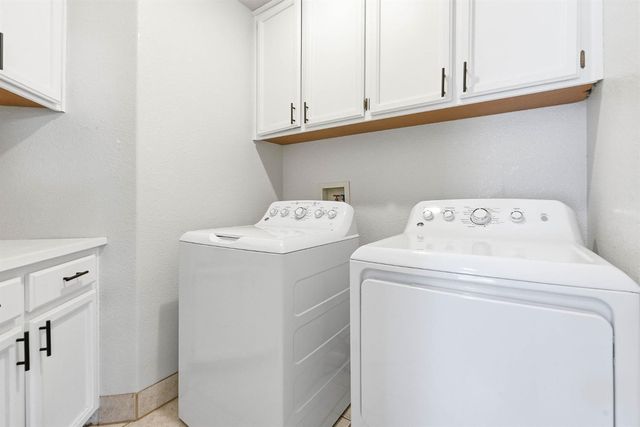105 Dulverton Cir, Folsom, CA 95630