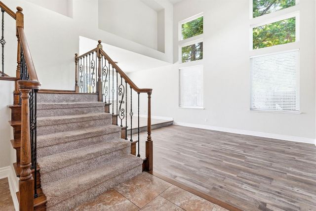 105 Dulverton Cir, Folsom, CA 95630