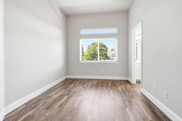 105 Dulverton Cir, Folsom, CA 95630