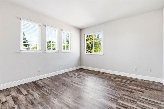 105 Dulverton Cir, Folsom, CA 95630