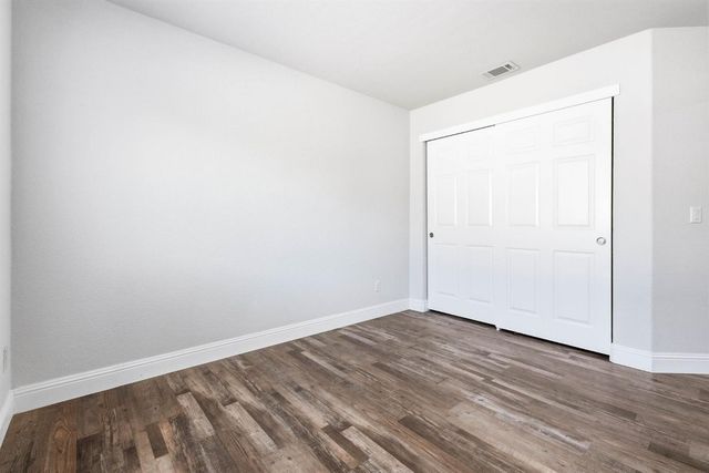 105 Dulverton Cir, Folsom, CA 95630