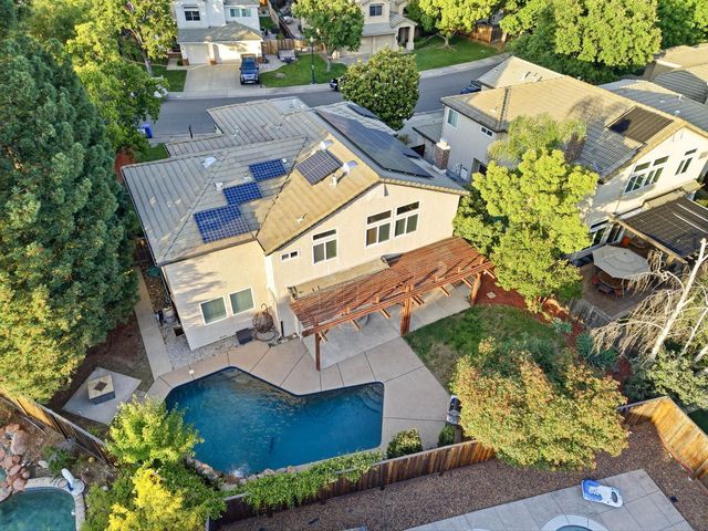 105 Dulverton Cir, Folsom, CA 95630