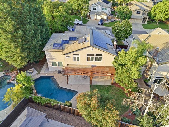 105 Dulverton Cir, Folsom, CA 95630