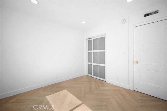 9647 Via Torino, Burbank, CA 91504