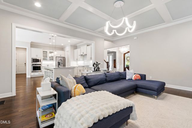 116 Crestview Road, Raleigh, NC 27609