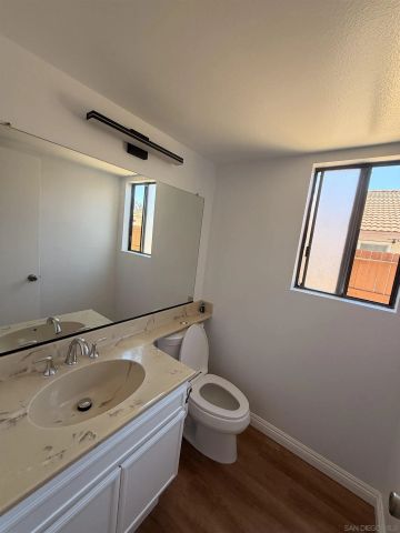 7538 Hawks Peak Way, San Diego, CA 92126