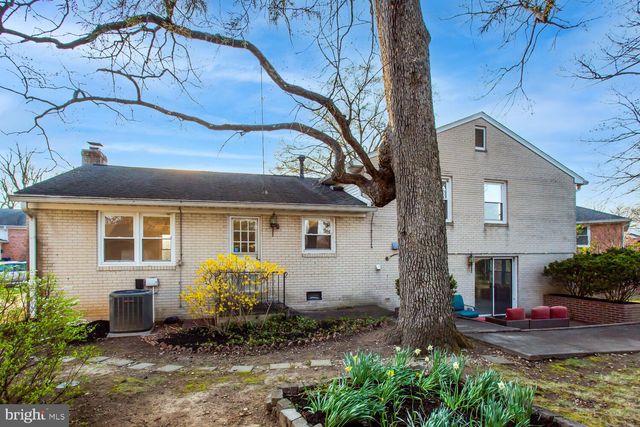 5000 TALBOIS PL, Alexandria, VA 22310