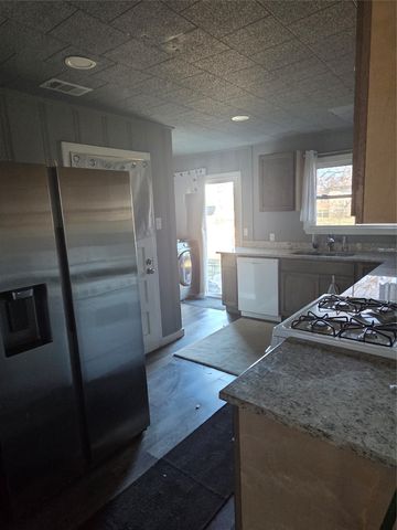 124 Foscue Street, Sulphur Springs, TX 75482