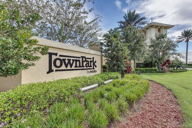 12773 SW Lake Fern Circle, Port St. Lucie, Port St Lucie, FL 34987
