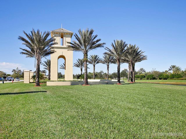 12773 SW Lake Fern Circle, Port St. Lucie, Port St Lucie, FL 34987