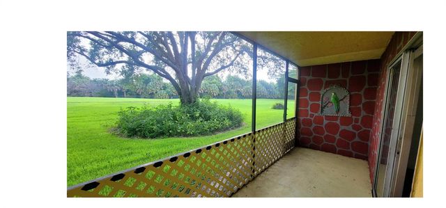 1509 Meadows Circle W, Boynton Beach, FL 33436