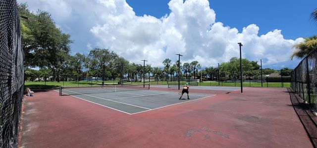 1509 Meadows Circle W, Boynton Beach, FL 33436